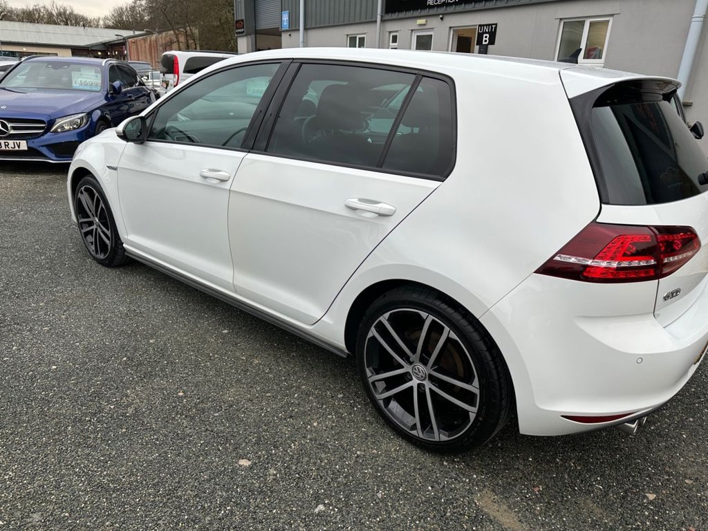 Used Volkswagen Golf 2016 for sale - 77621804: Photo 39