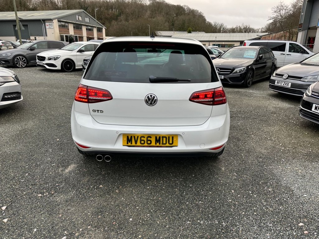 Used Volkswagen Golf 2016 for sale - 77621804: Photo 5