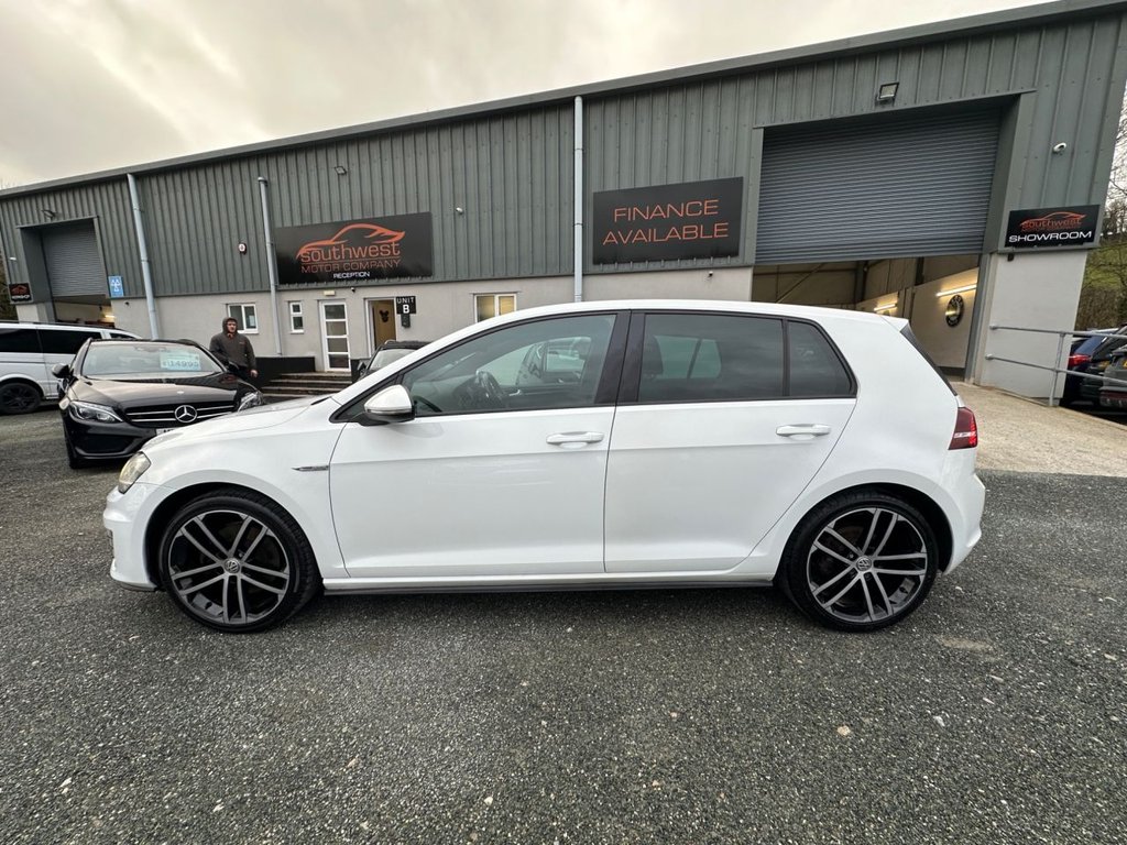 Used Volkswagen Golf 2016 for sale - 77621804: Photo 7