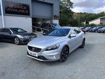 Used Volvo V40 2016 for sale - 79574630: Photo
