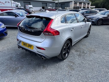 Used Volvo V40 2016 for sale - 79574630: Photo