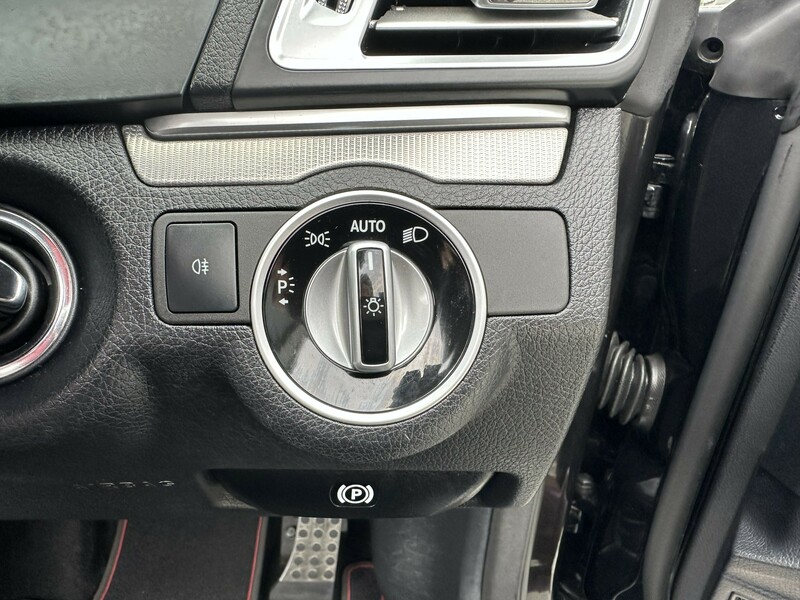 Vehicle 33