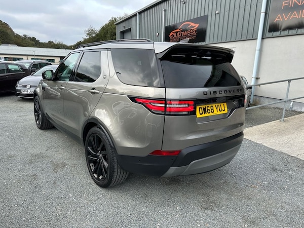 Used Land Rover Discovery 2019 for sale - 76245460: Photo 4