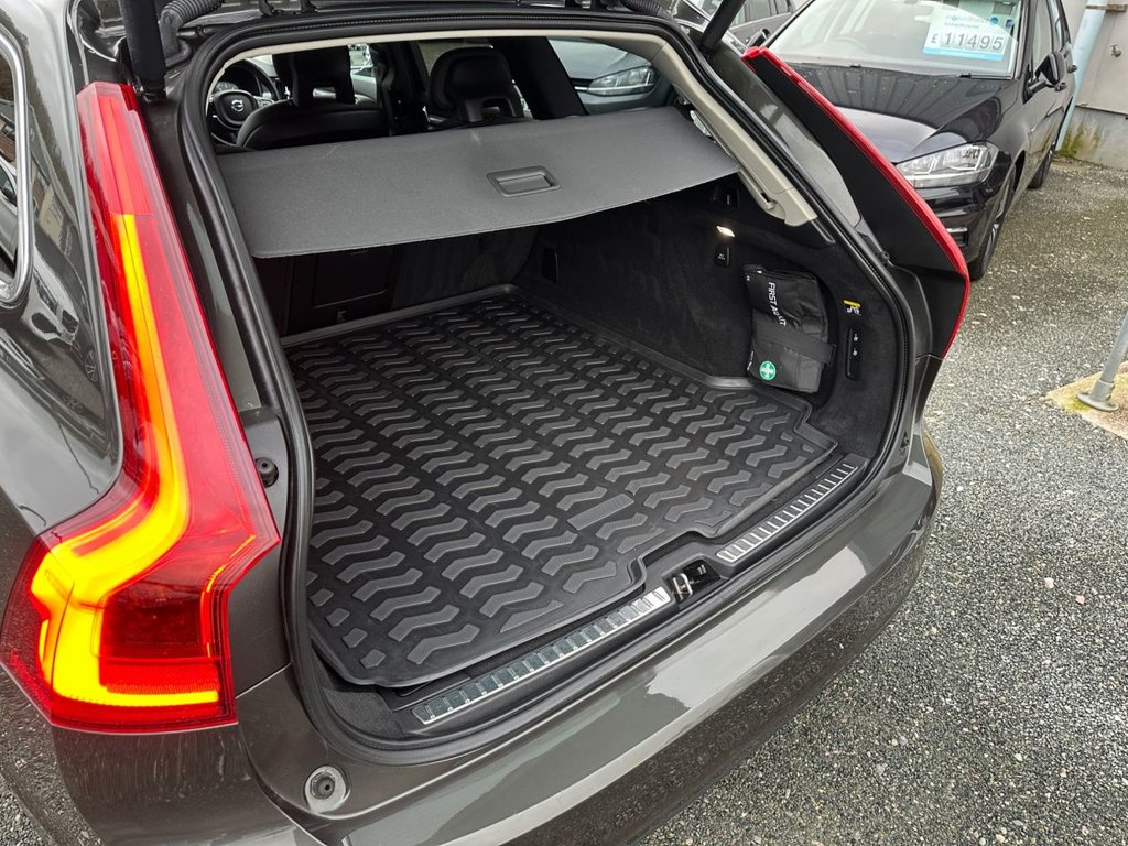 Used Volvo V90 2018 for sale - 77621639: Photo 32