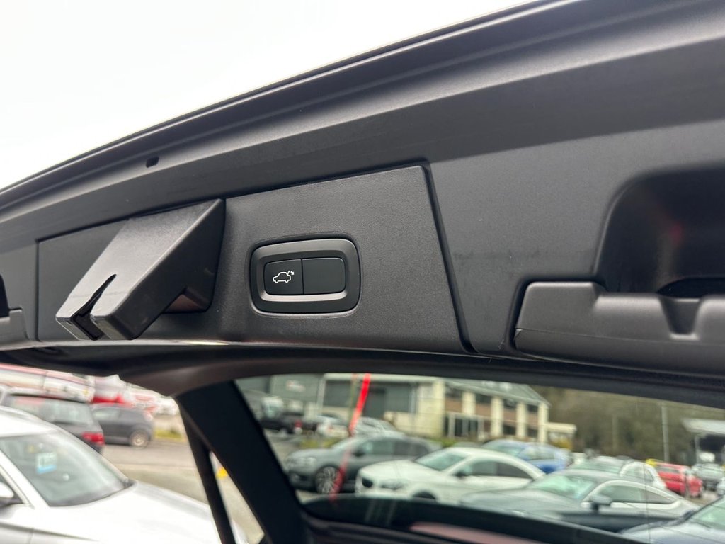 Used Volvo V90 2018 for sale - 77621639: Photo 35