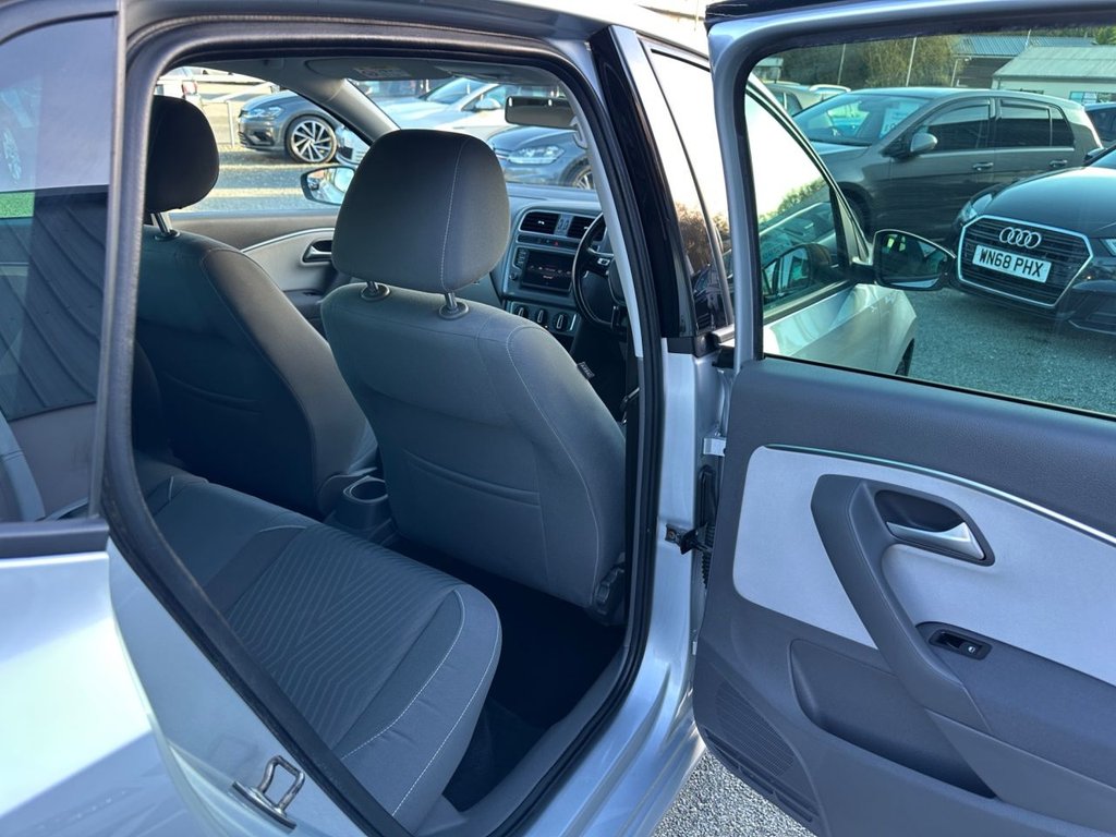 Used Volkswagen Polo 2015 for sale - 77937052: Photo 17