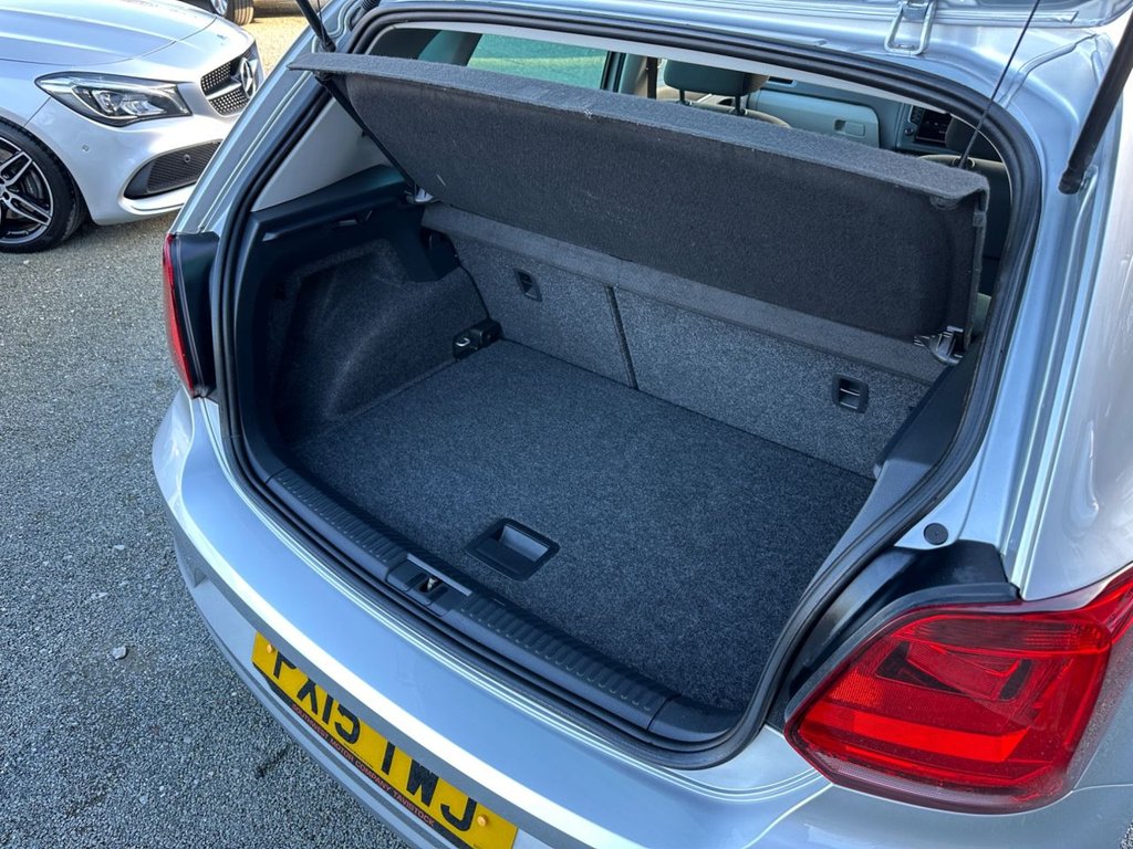 Used Volkswagen Polo 2015 for sale - 77937052: Photo 37