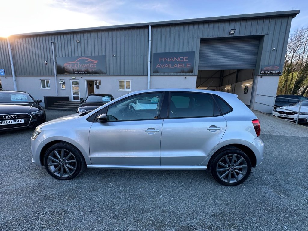 Used Volkswagen Polo 2015 for sale - 77937052: Photo 7