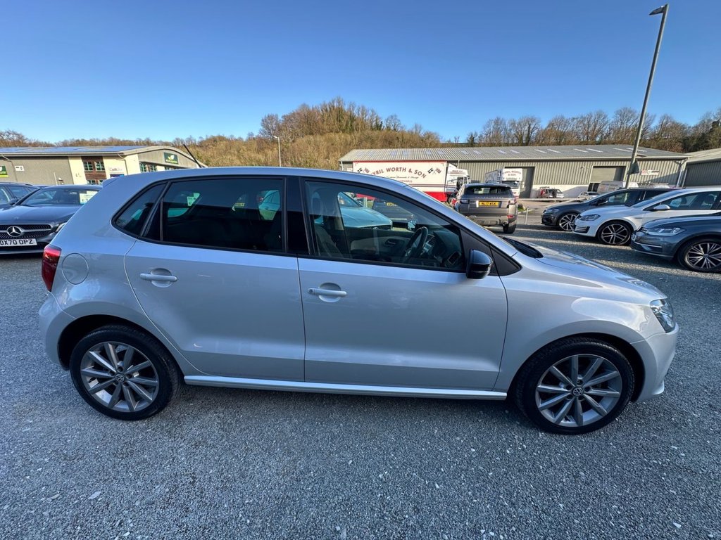 Used Volkswagen Polo 2015 for sale - 77937052: Photo 8