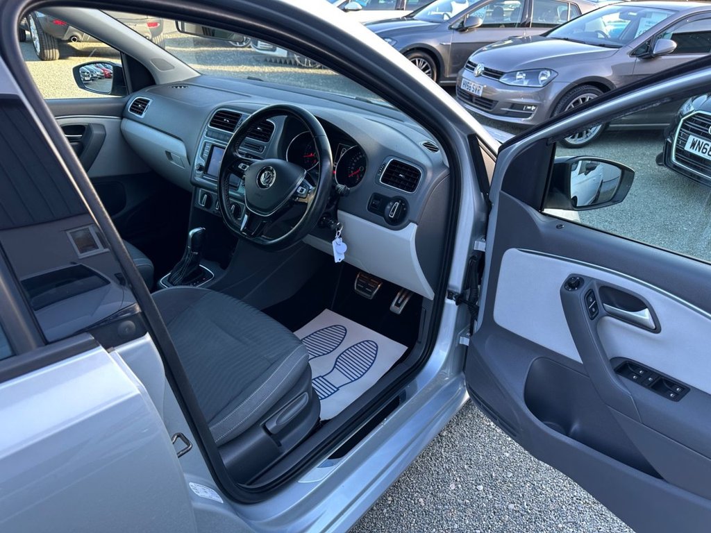 Used Volkswagen Polo 2015 for sale - 77937052: Photo 9