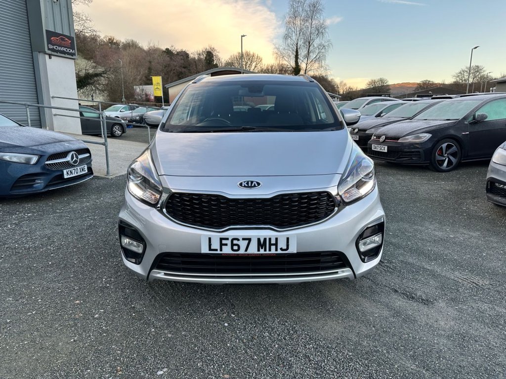Used Kia Carens 2017 for sale - 77200217: Photo 2