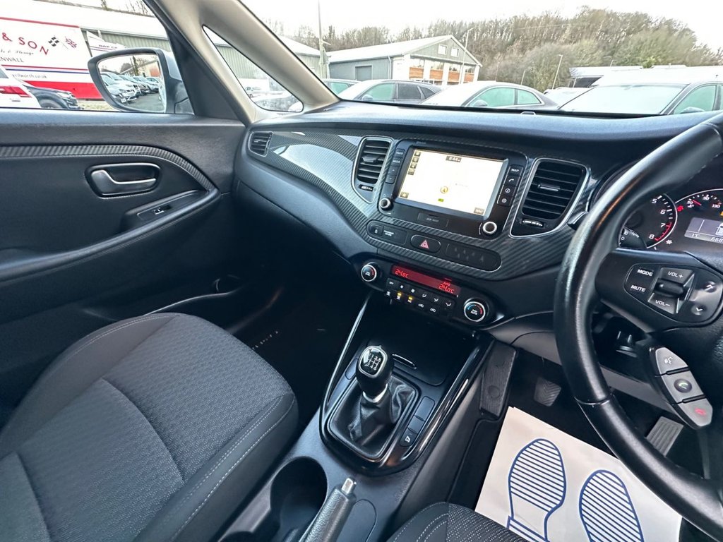 Used Kia Carens 2017 for sale - 77200217: Photo 22