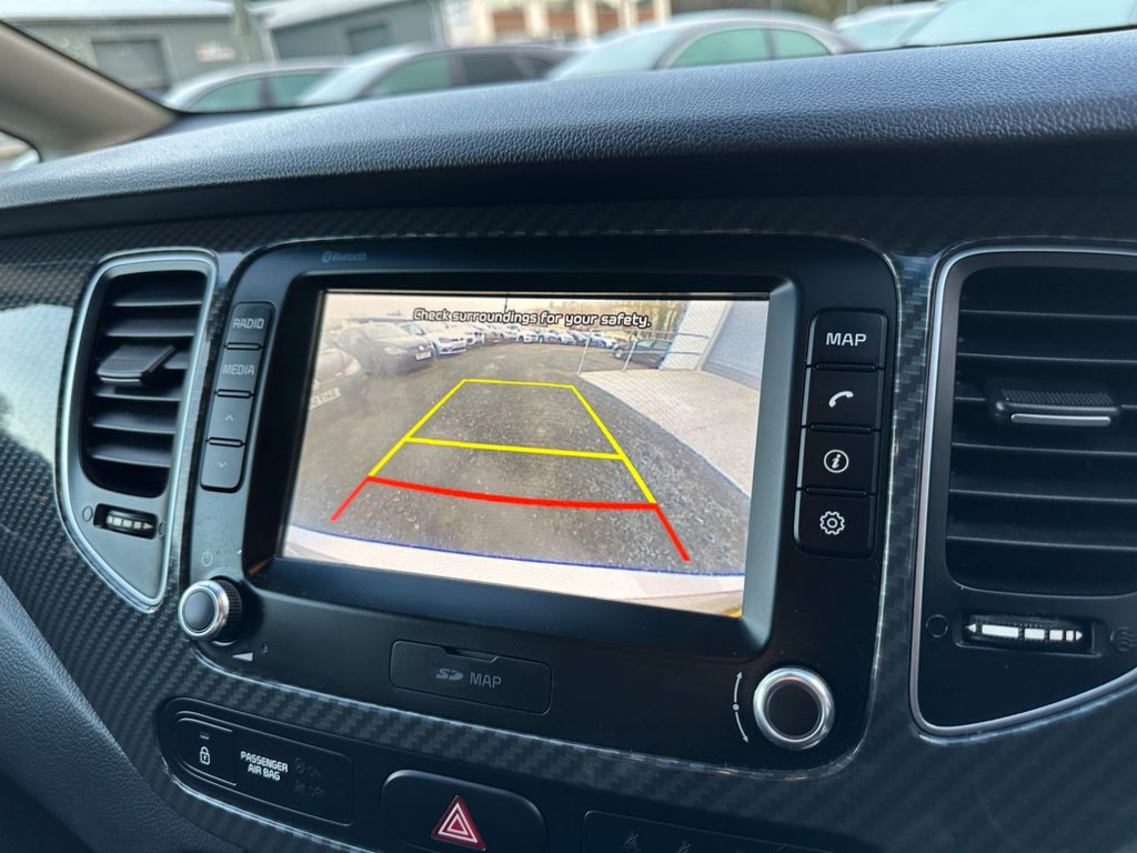 Used Kia Carens 2017 for sale - 77200217: Photo 25