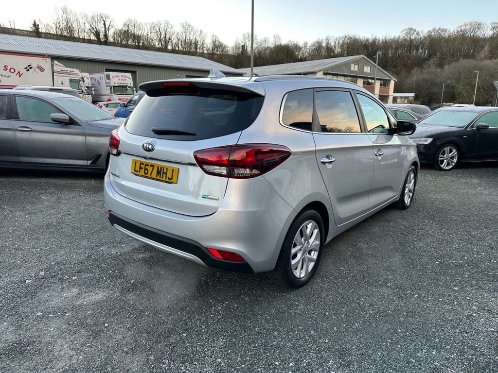 Used Kia Carens 2017 for sale - 77200217: Photo 6
