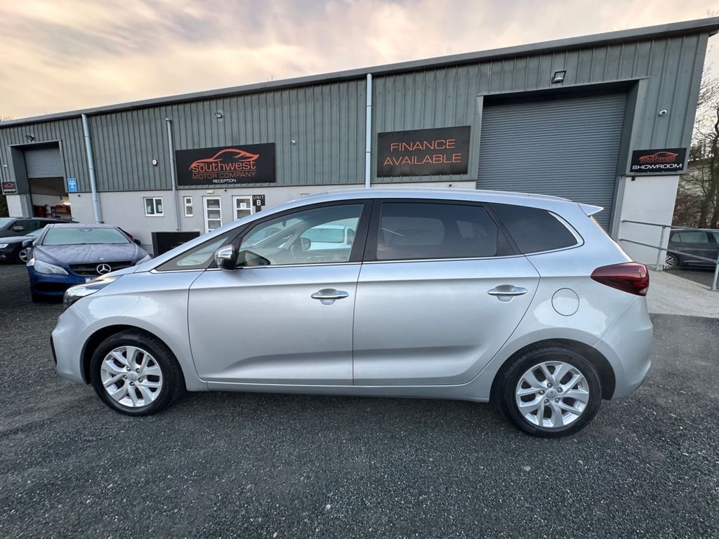 Used Kia Carens 2017 for sale - 77200217: Photo 7