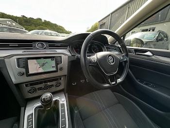 Used Volkswagen Passat 2017 for sale - 78525081: Photo