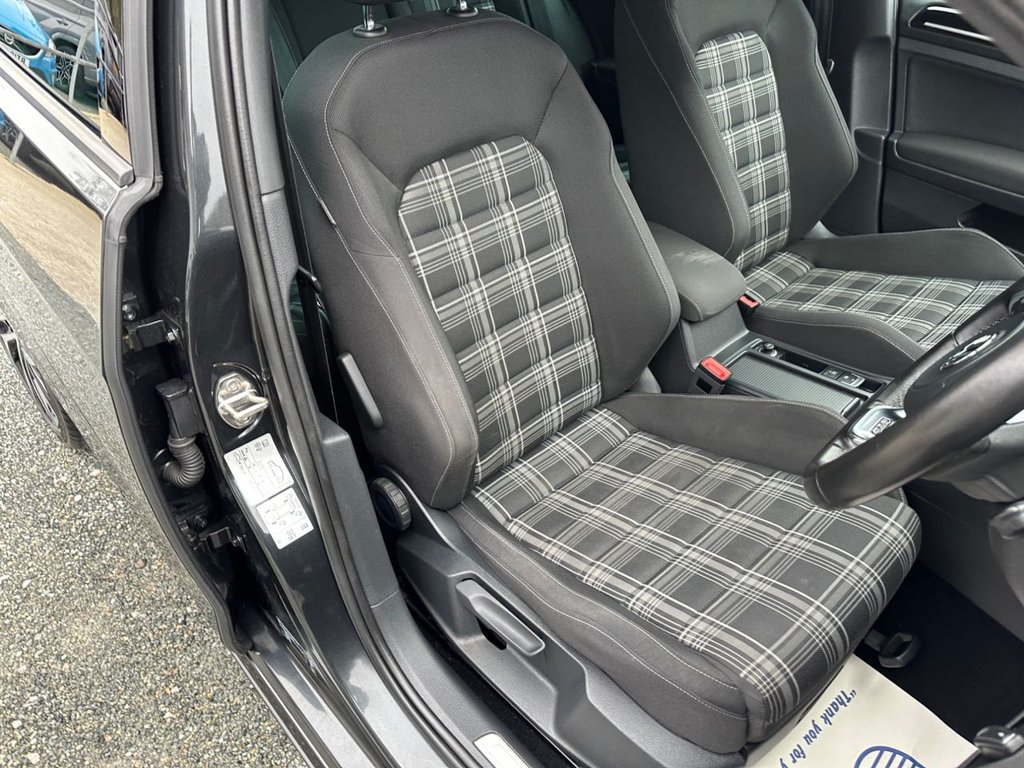 Used Volkswagen Golf 2016 for sale - 77594297: Photo 11