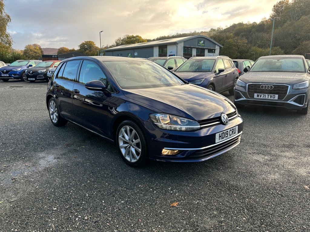 Used Volkswagen Golf 2019 for sale - 76279795: Photo 1