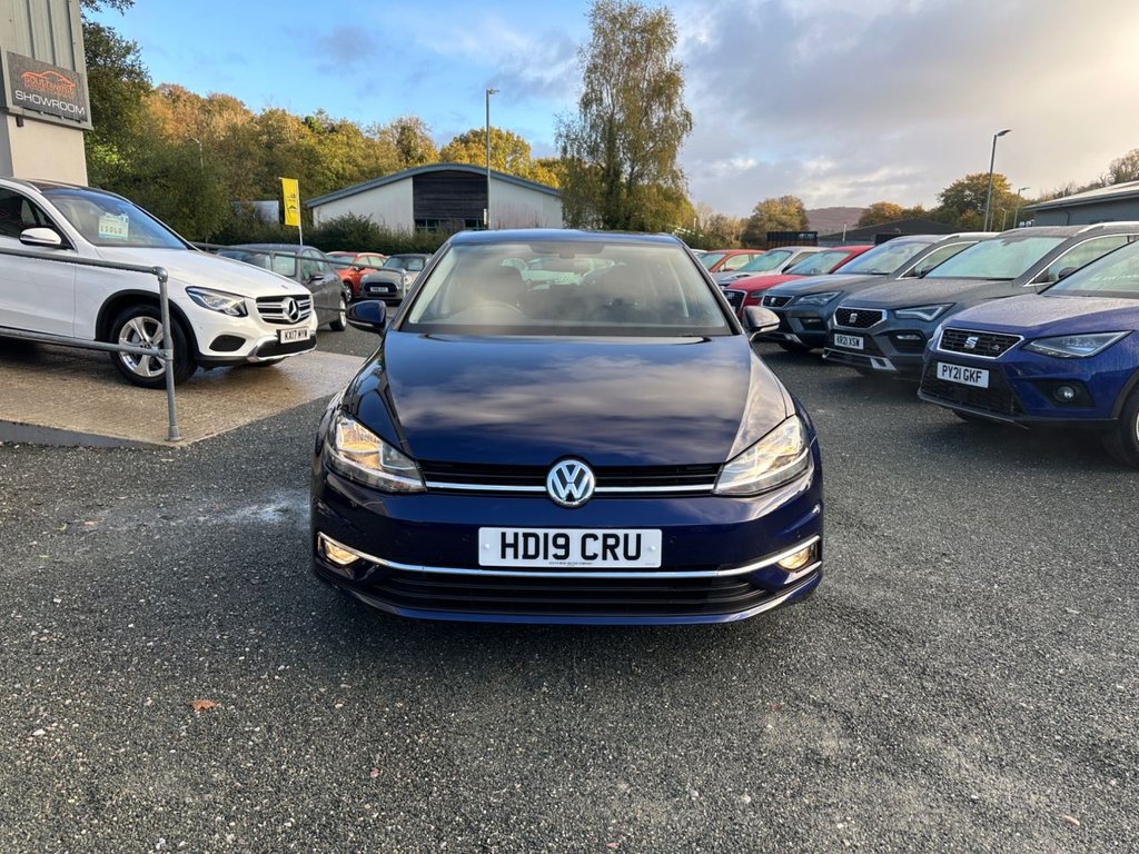 Used Volkswagen Golf 2019 for sale - 76279795: Photo 2