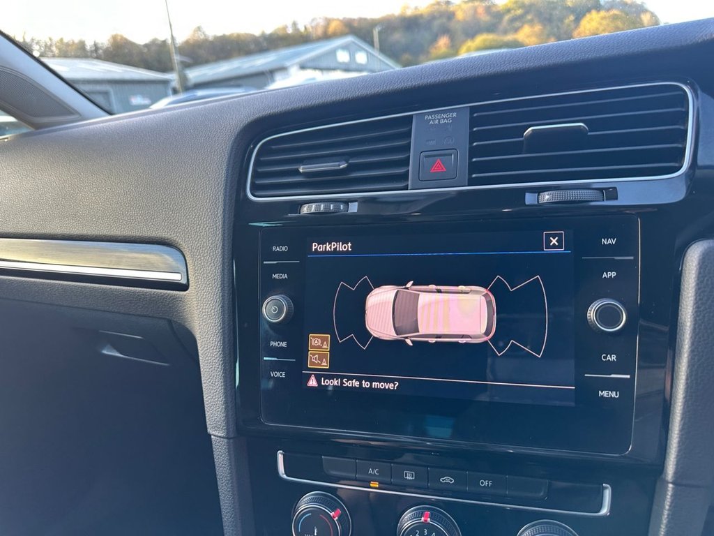 Used Volkswagen Golf 2019 for sale - 76279795: Photo 31