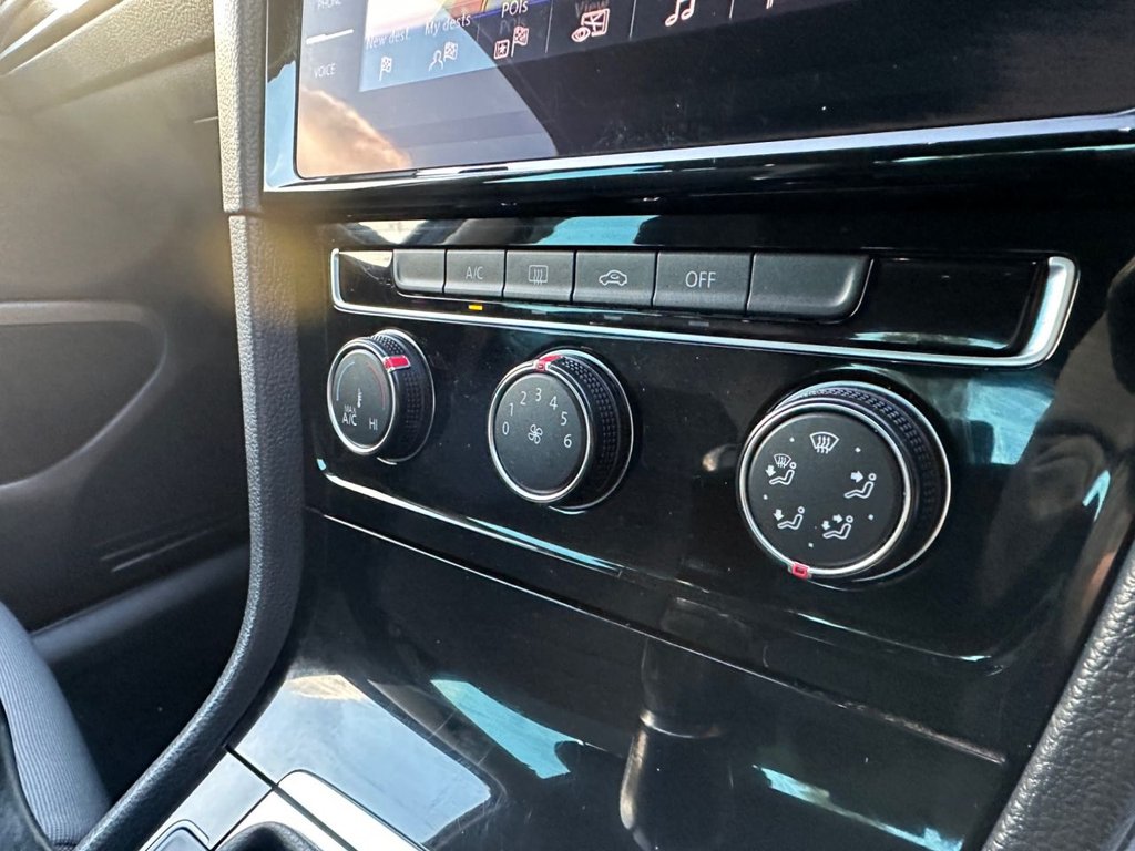 Used Volkswagen Golf 2019 for sale - 76279795: Photo 32