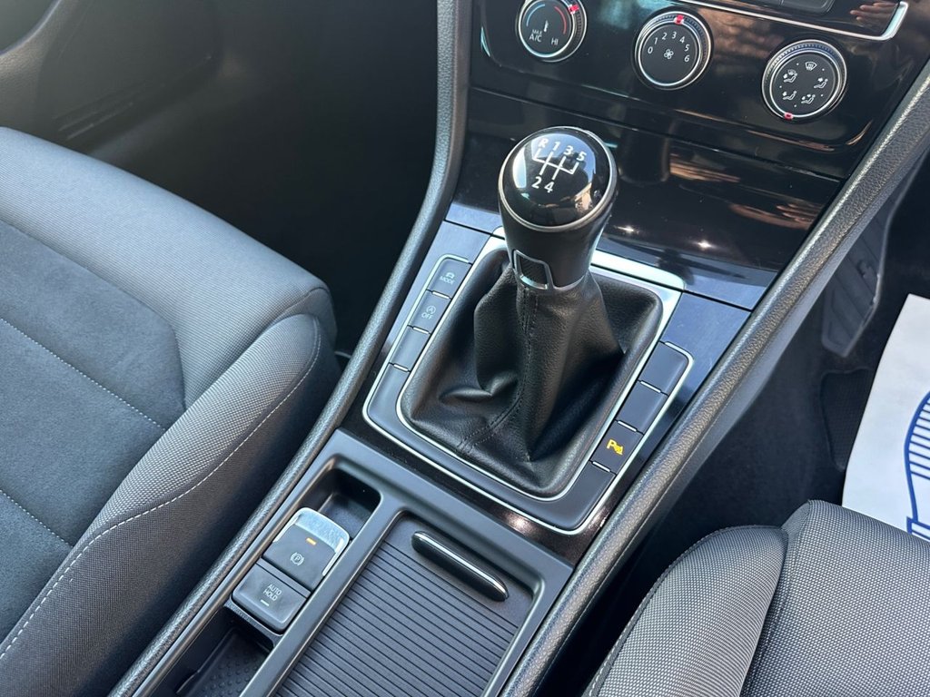 Used Volkswagen Golf 2019 for sale - 76279795: Photo 33