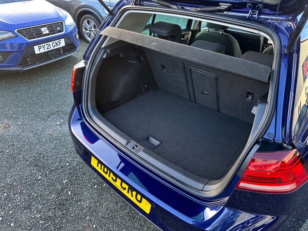 Used Volkswagen Golf 2019 for sale - 76279795: Photo 40