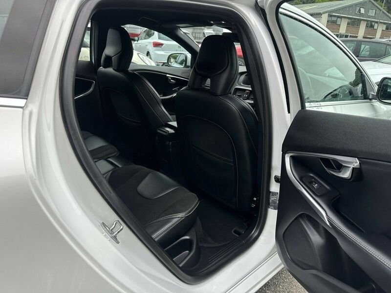 Used Volvo V40 2016 for sale - 76035015: Photo 17