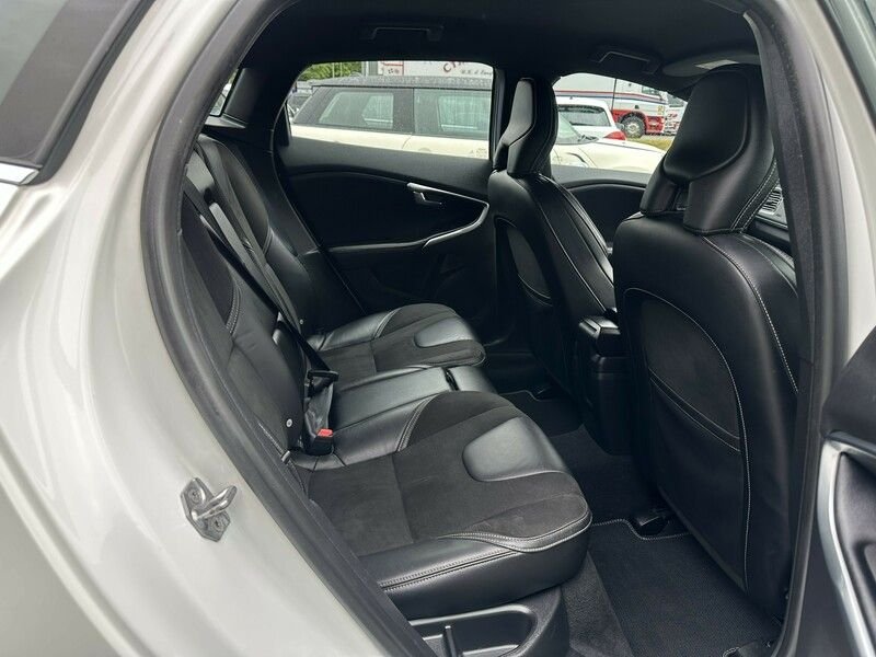 Used Volvo V40 2016 for sale - 76035015: Photo 19