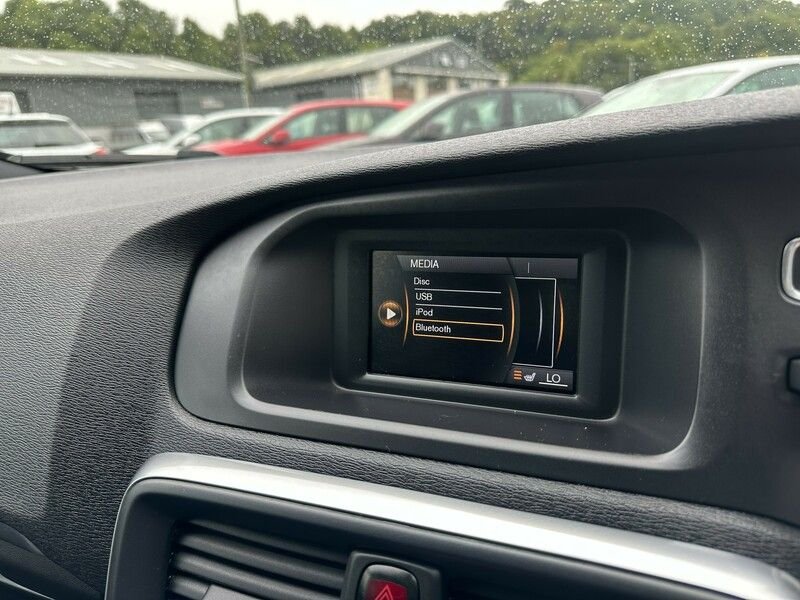 Used Volvo V40 2016 for sale - 76035015: Photo 26