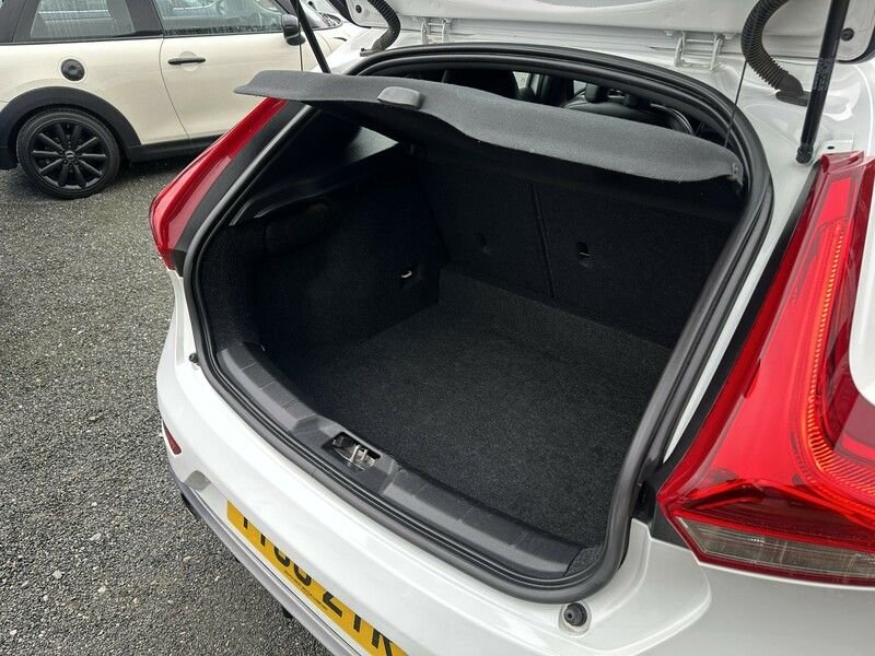 Used Volvo V40 2016 for sale - 76035015: Photo 36