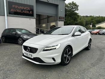 Used Volvo V40 2016 for sale - 76035015: Photo