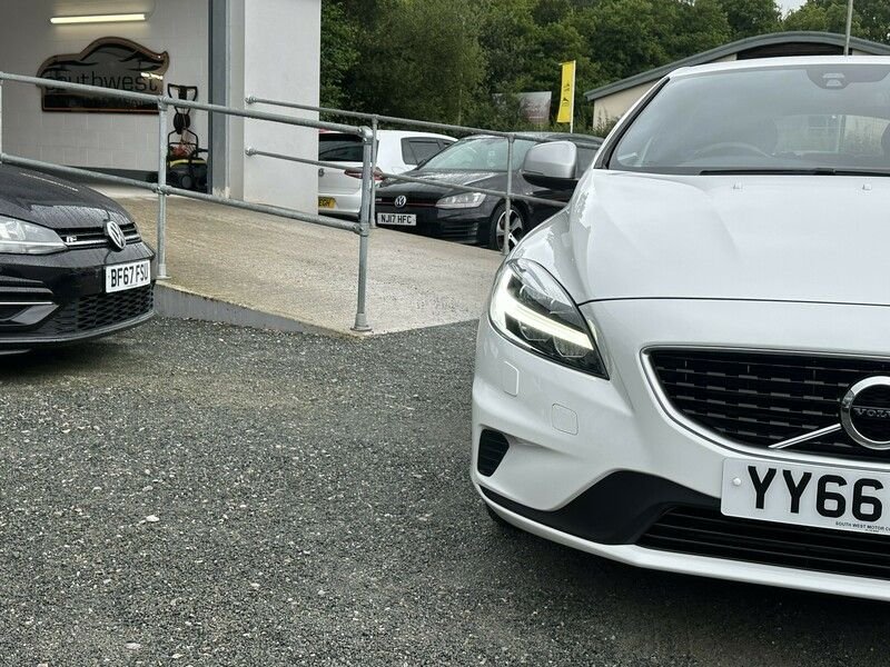 Used Volvo V40 2016 for sale - 76035015: Photo 44