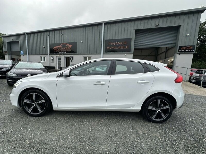 Used Volvo V40 2016 for sale - 76035015: Photo 7