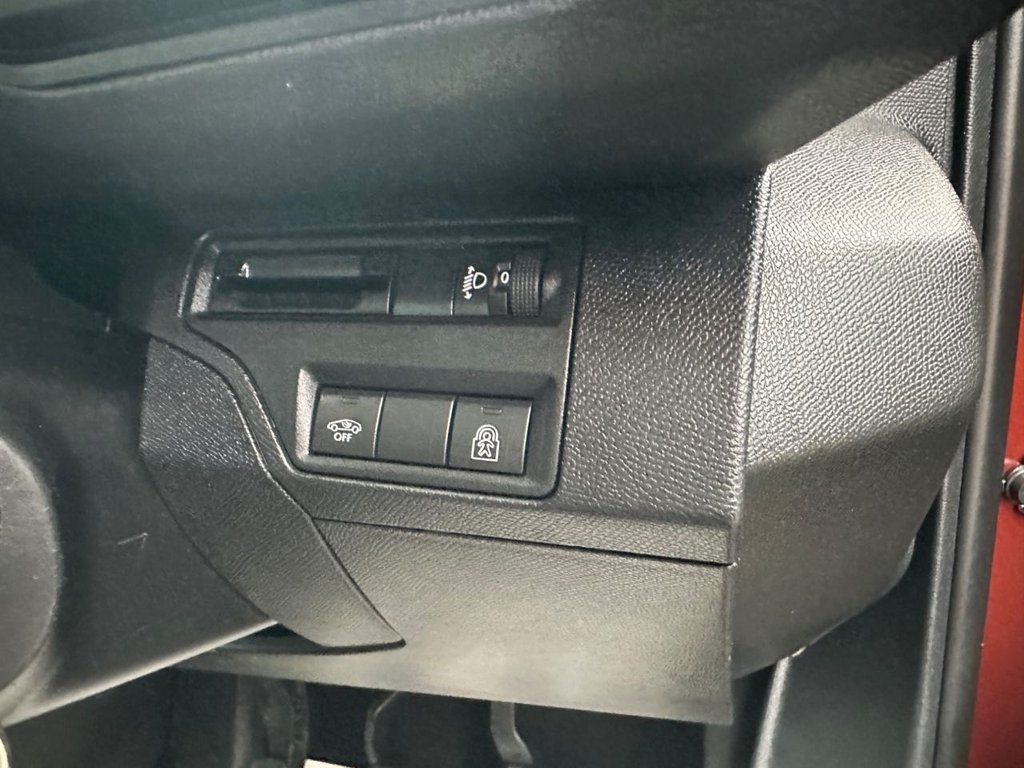 Used Peugeot 3008 2017 for sale - 77356092: Photo 35