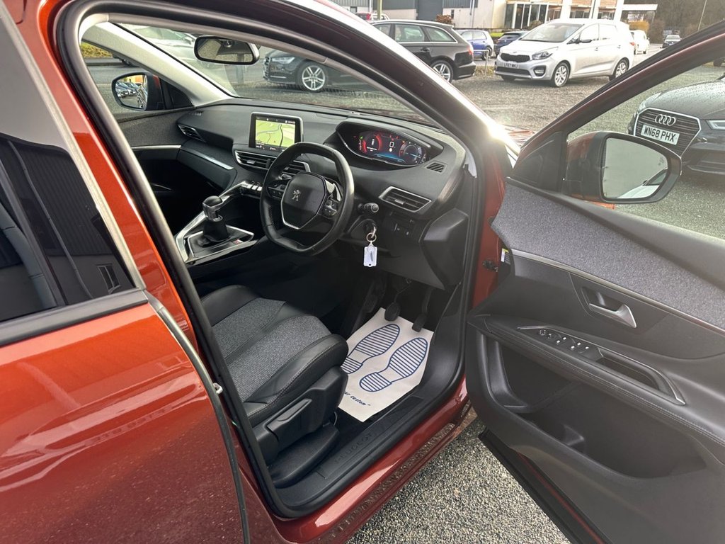 Used Peugeot 3008 2017 for sale - 77356092: Photo 9