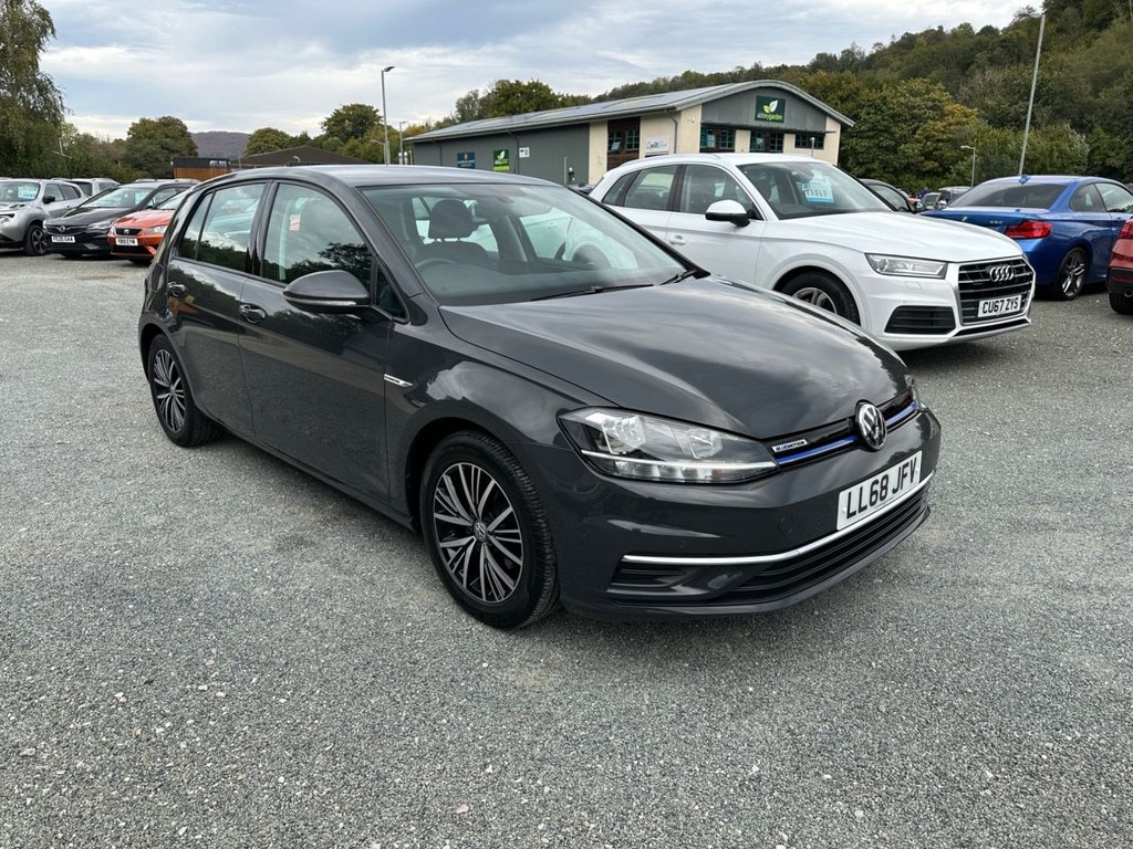 Used Volkswagen Golf 2018 for sale - 76148139: Photo 1