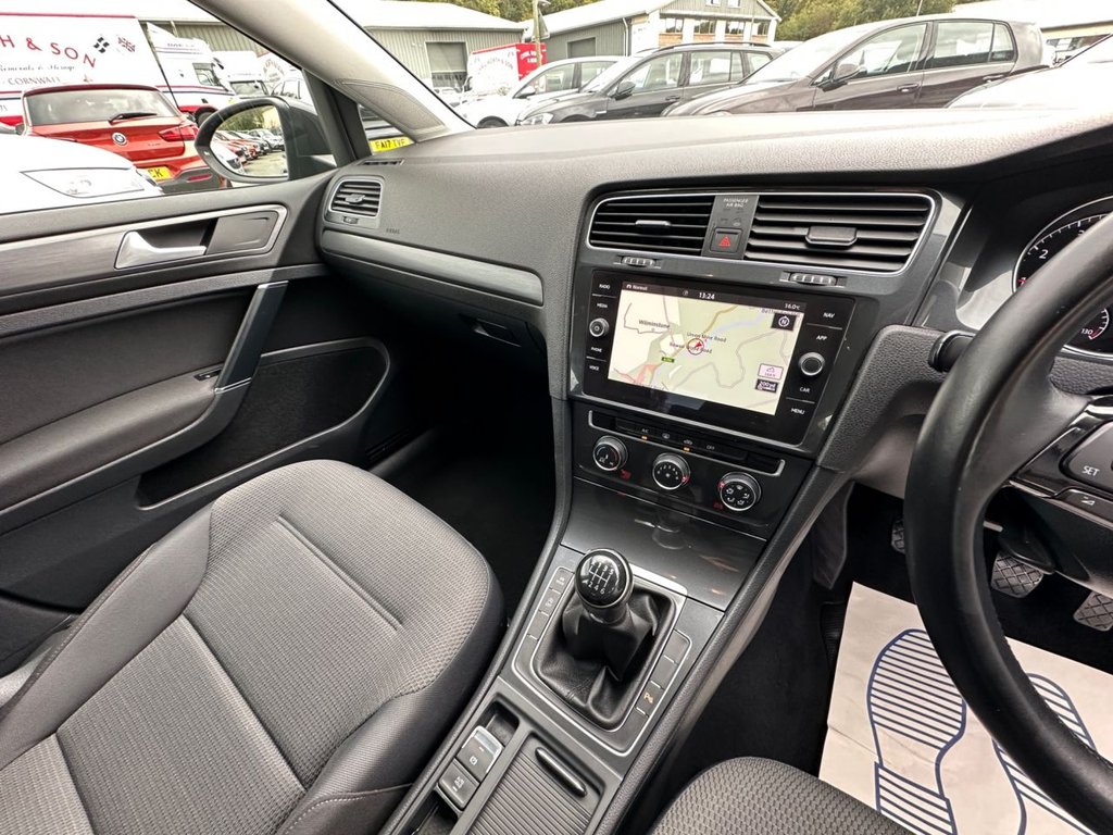 Used Volkswagen Golf 2018 for sale - 76148139: Photo 21