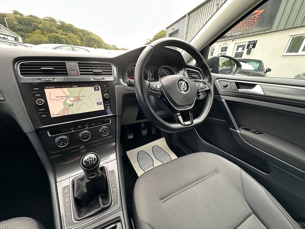 Used Volkswagen Golf 2018 for sale - 76148139: Photo 21