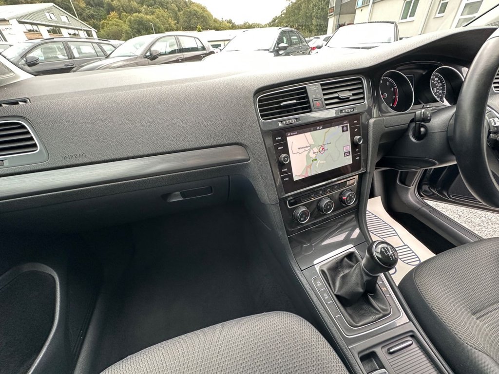 Used Volkswagen Golf 2018 for sale - 76148139: Photo 22