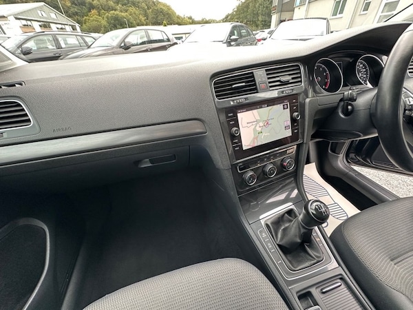Used Volkswagen Golf 2018 for sale - 76148139: Photo 23