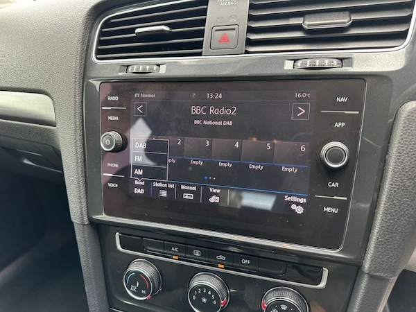Used Volkswagen Golf 2018 for sale - 76148139: Photo 25