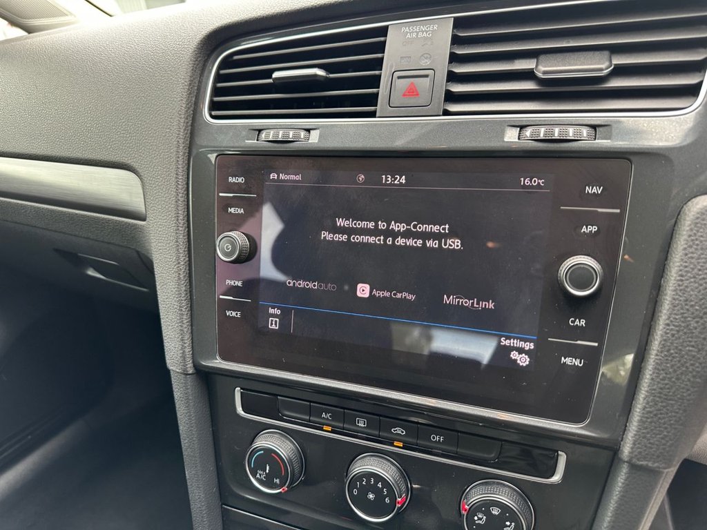 Used Volkswagen Golf 2018 for sale - 76148139: Photo 27