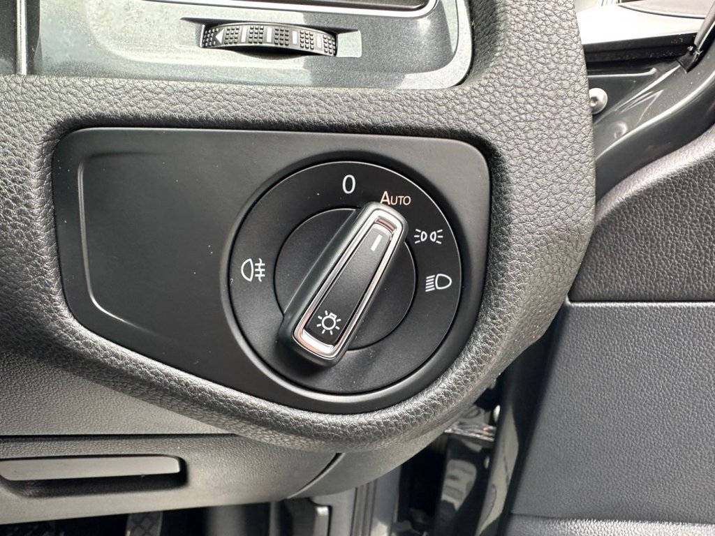 Used Volkswagen Golf 2018 for sale - 76148139: Photo 34