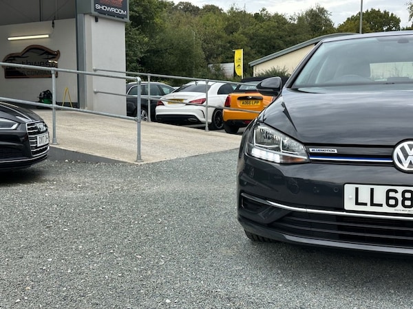 Used Volkswagen Golf 2018 for sale - 76148139: Photo 45