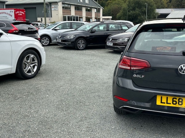 Used Volkswagen Golf 2018 for sale - 76148139: Photo 48