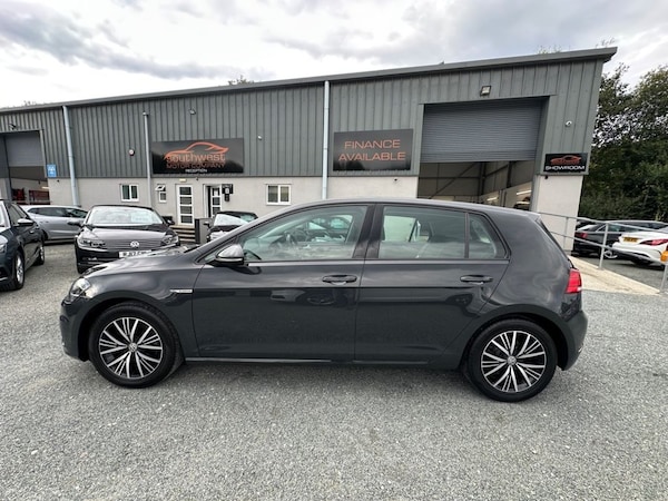 Used Volkswagen Golf 2018 for sale - 76148139: Photo 7