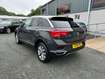 Used Volkswagen T-Roc 2018 for sale - 75010131: Photo