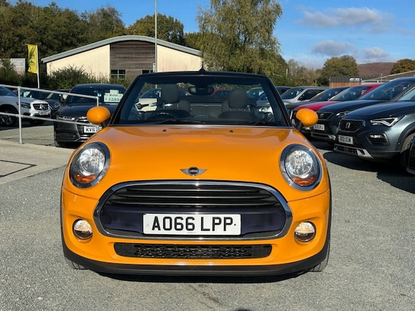 Used MINI Convertible 2016 for sale - 76267328: Photo 2