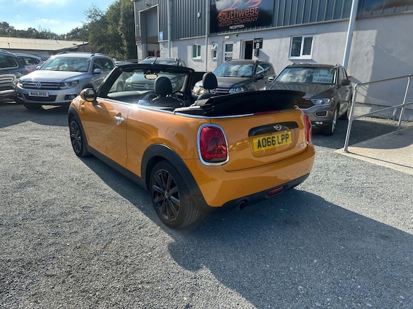 Used MINI Convertible 2016 for sale - 76267328: Photo 4